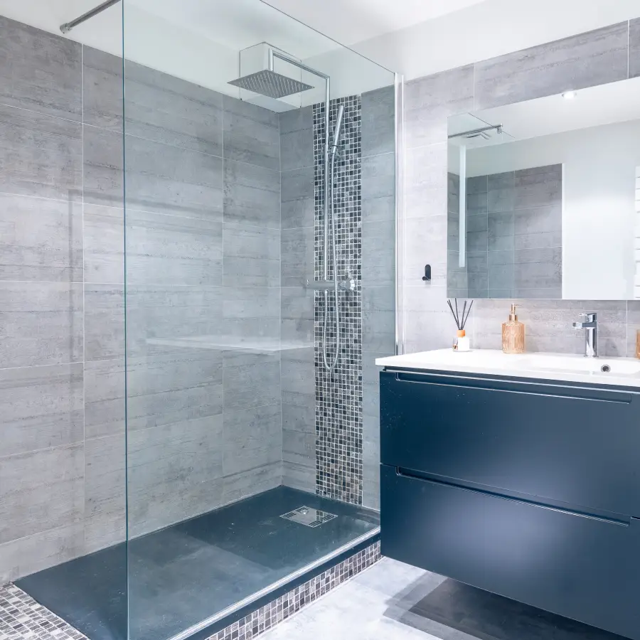 Scopri la miglior altezza box doccia per il tuo bagno - Milano Vetri