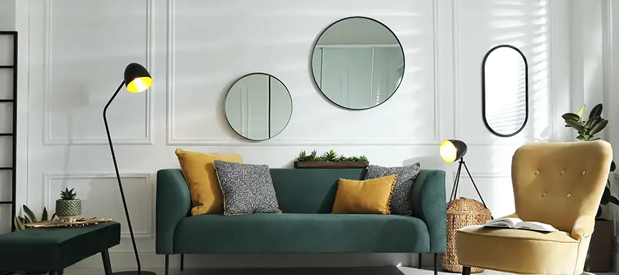 specchi parete soggiorno