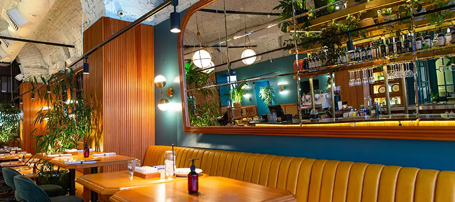 specchio bar