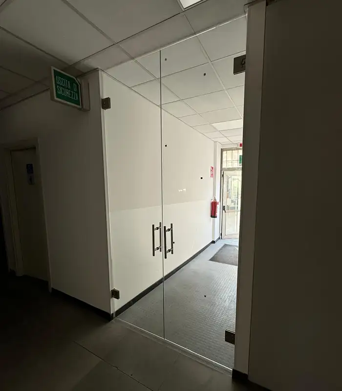 porte divisorie vetro temperato ufficio